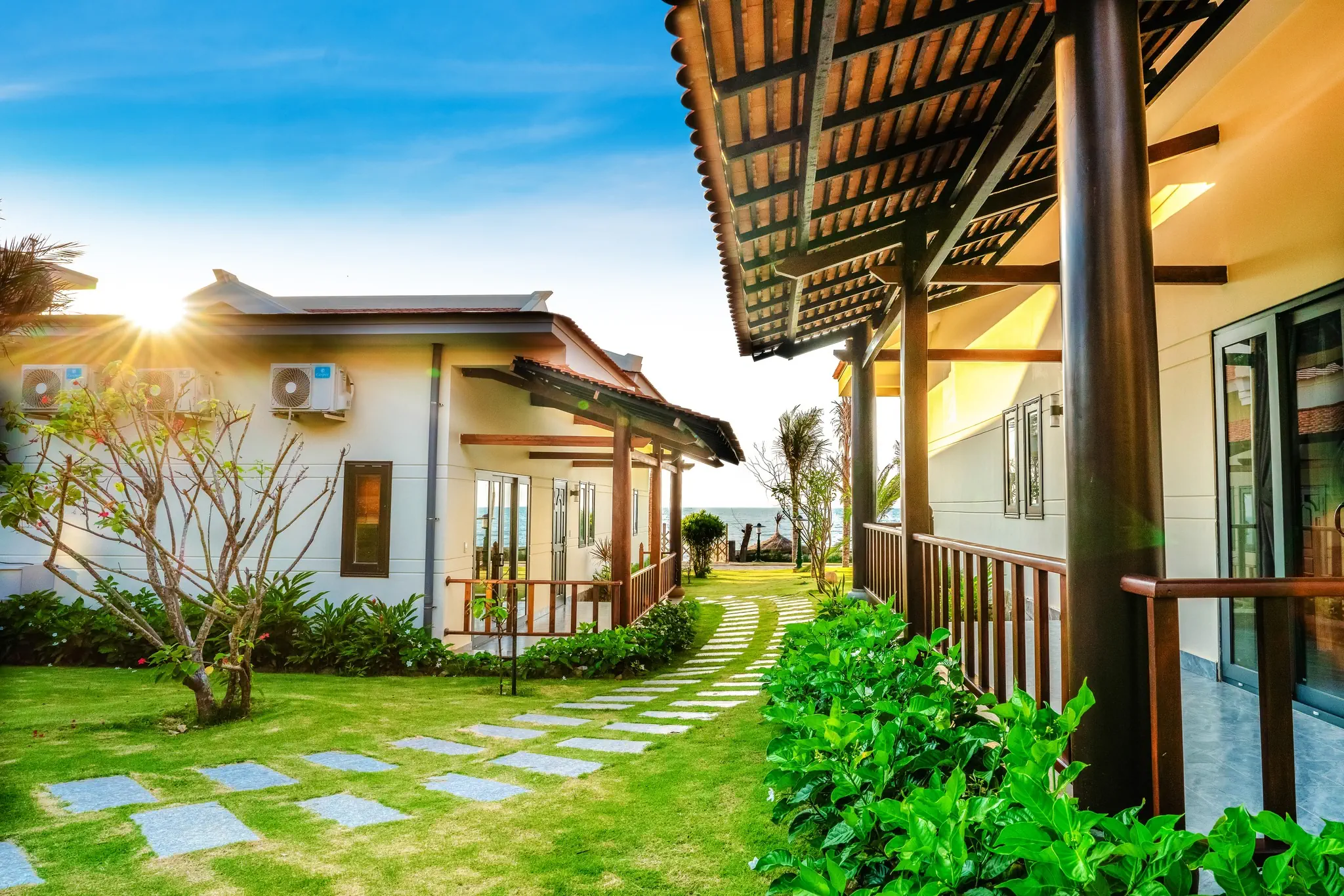 Blooming Lotus Resort 4*