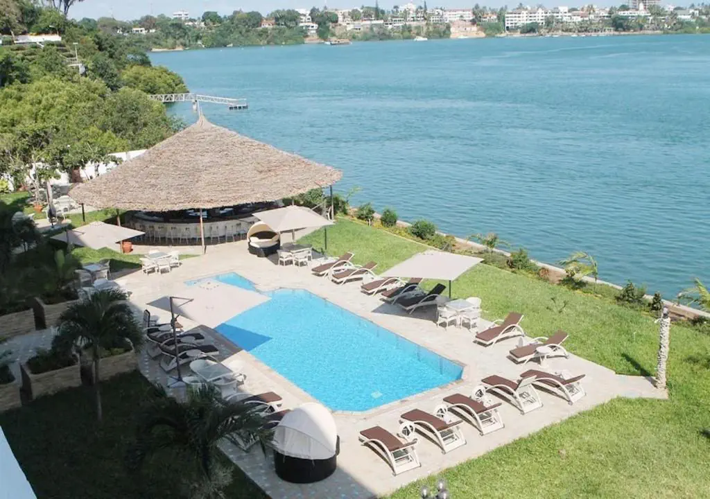 CityBlue Creekside Hotel & Suites 3*