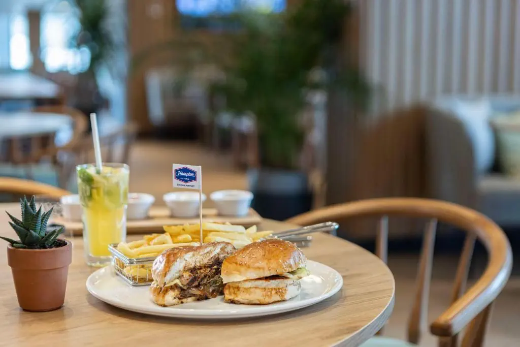 Hampton By Hilton Antalya Airport 3*, фото 9