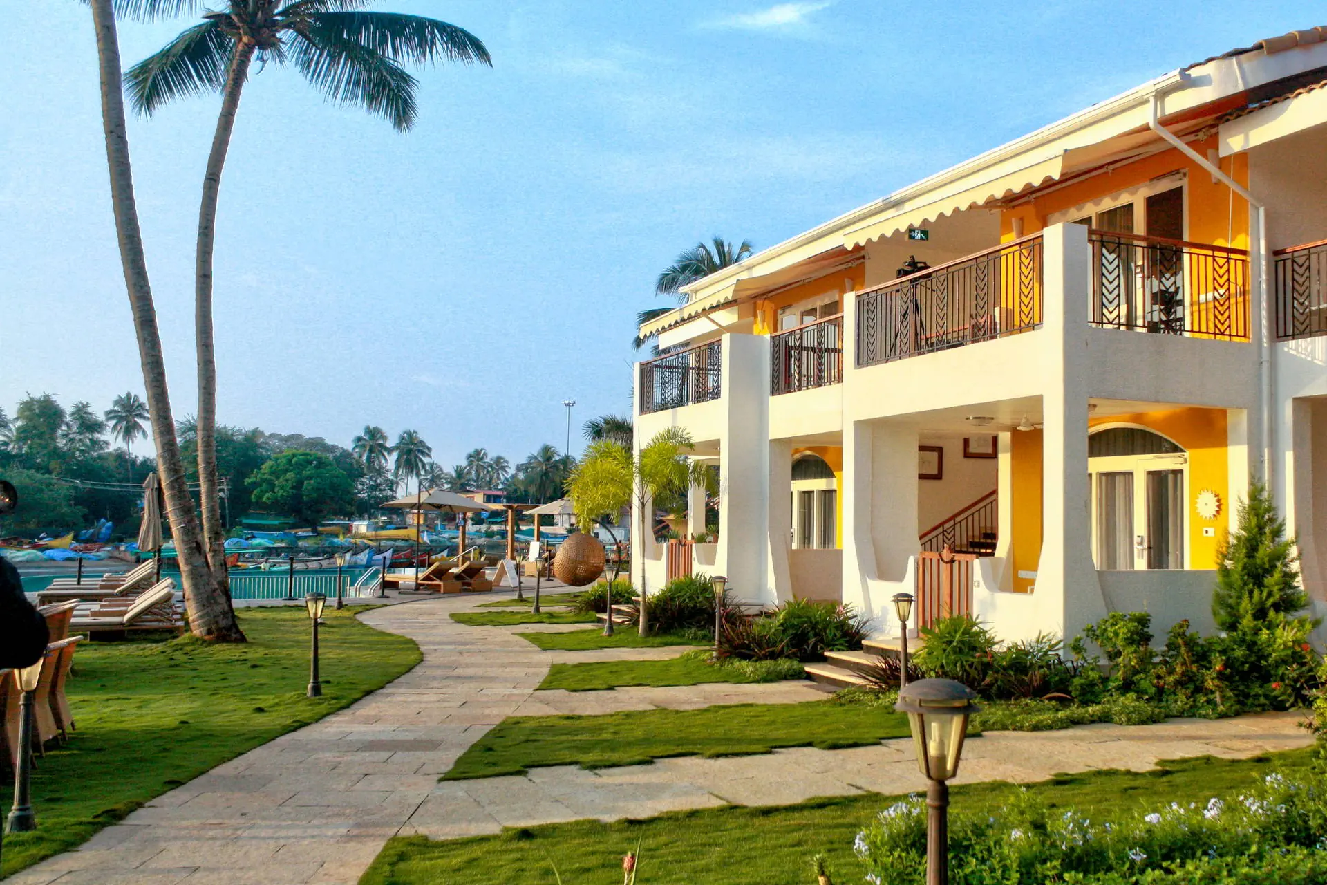 Acron Waterfront Resort, фото 12