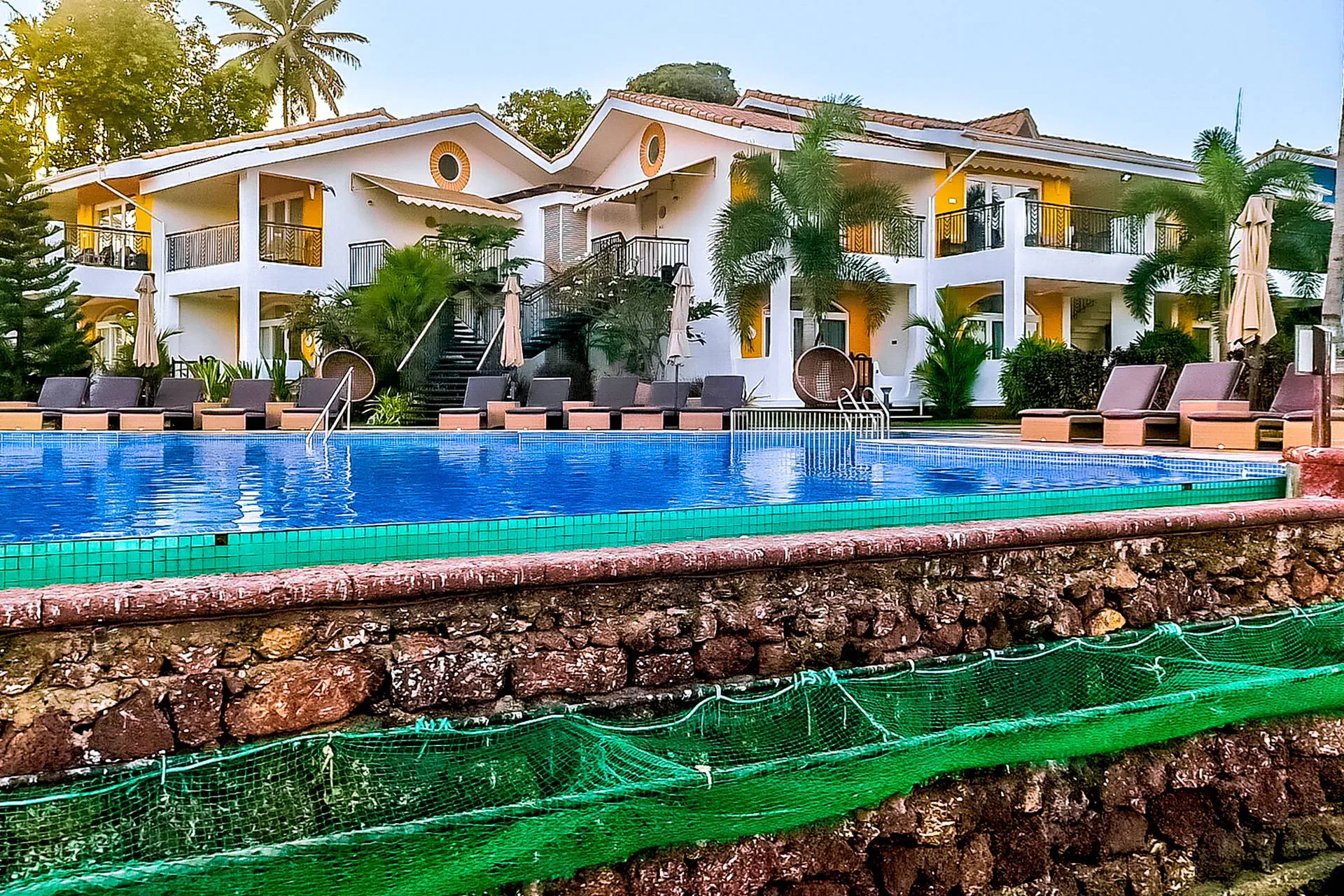 Acron Waterfront Resort, фото 4