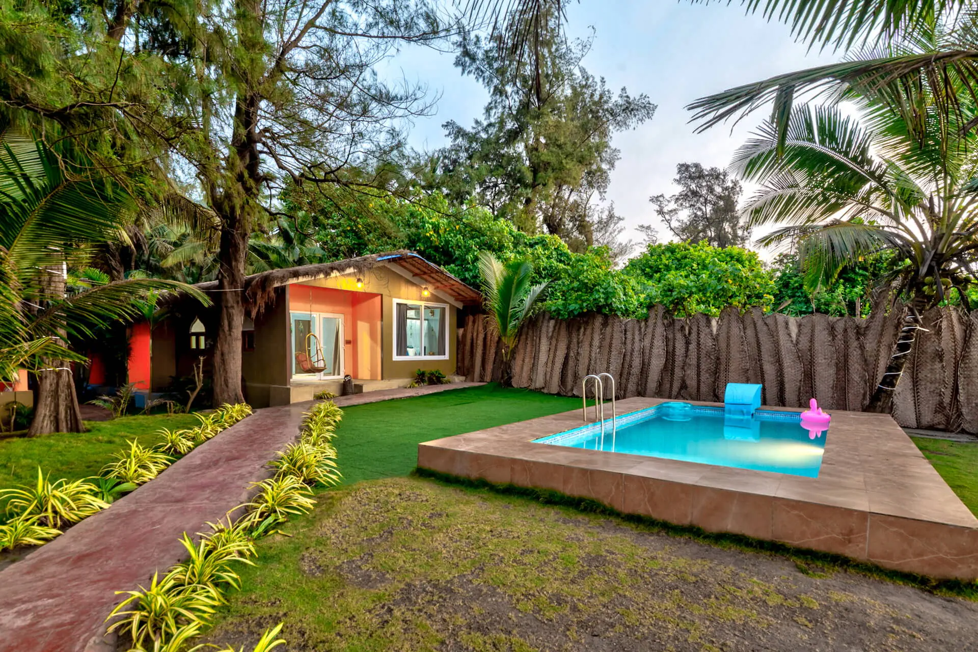 Amadi Beach Front Resort 4*, фото 7