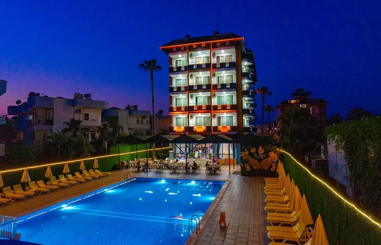 De Mare Family 3*