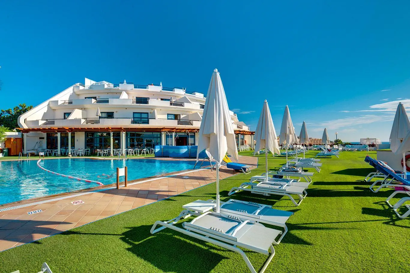 SBH Crystal Beach and Suites 3*, фото 2
