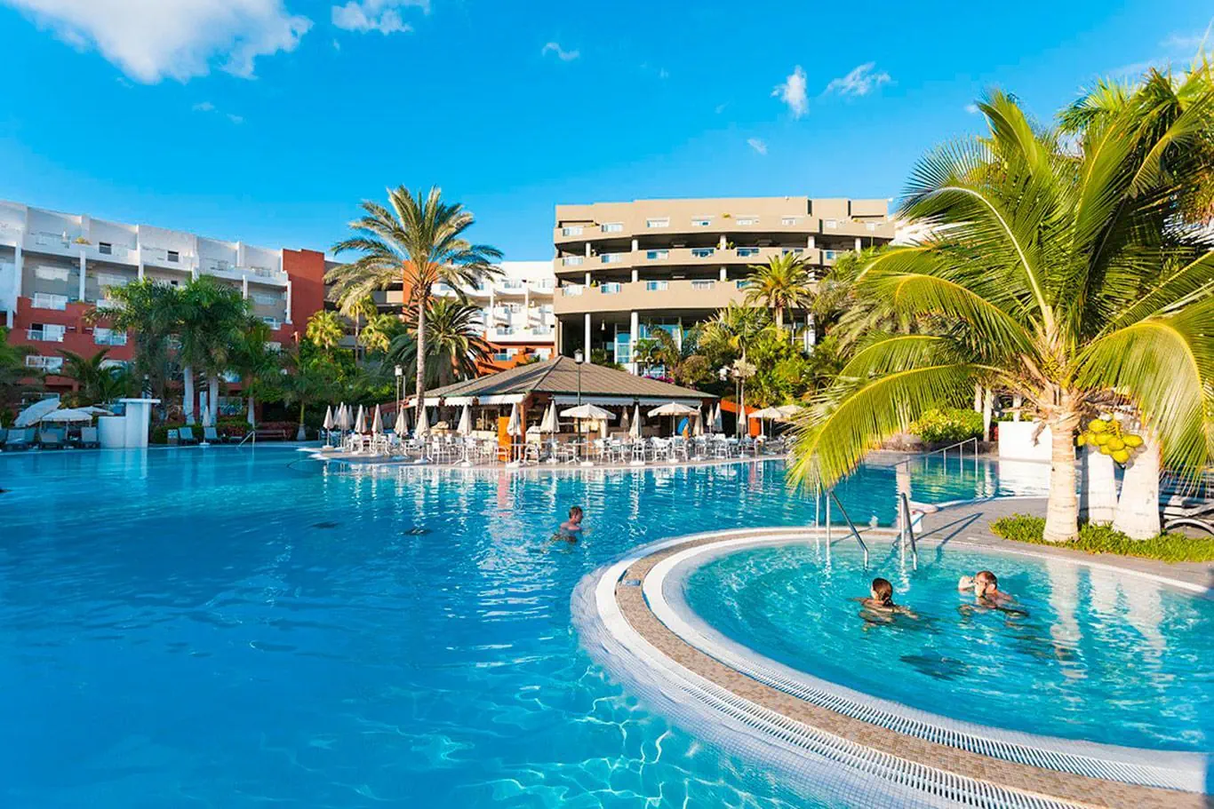 Adrian Roca Nivaria Gran Hotel 5*