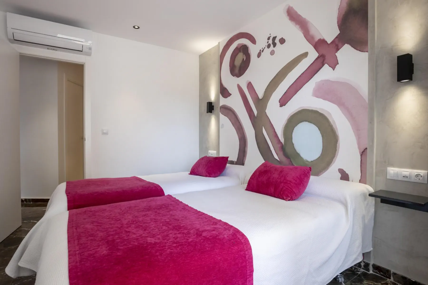 San Jaime Center Suites Apartamenty 2*, фото 2
