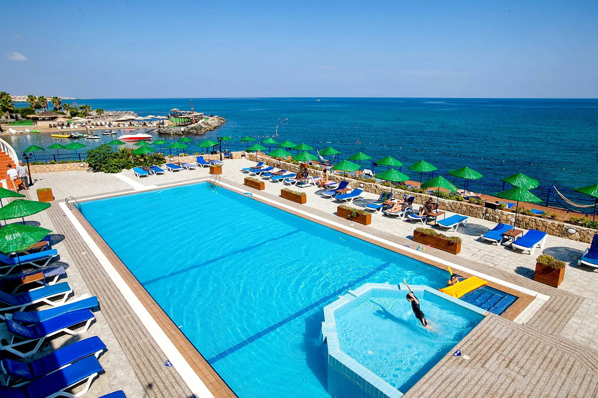 Manolya 3*