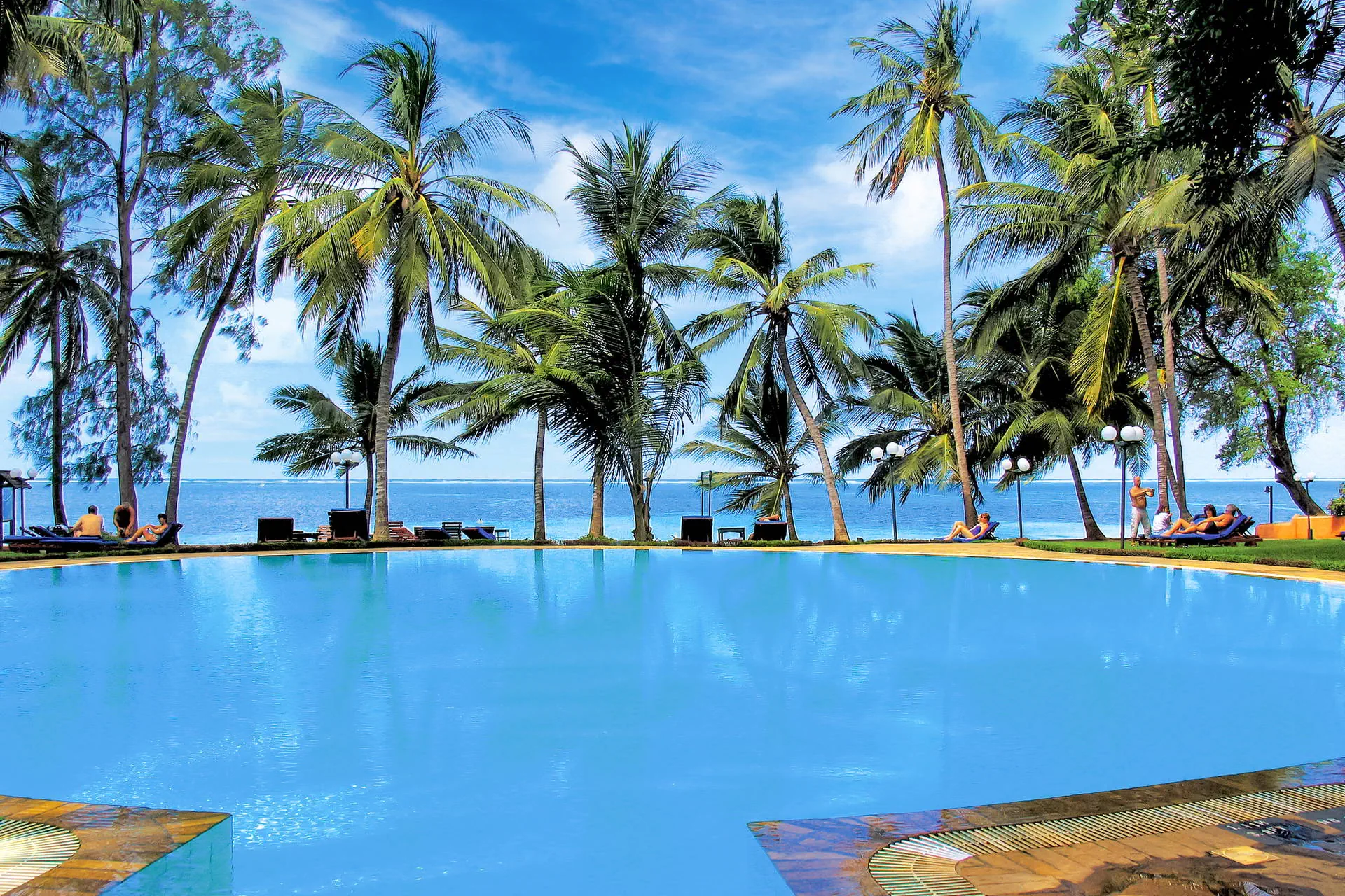 Neptune Beach Resort 4*, фото 1