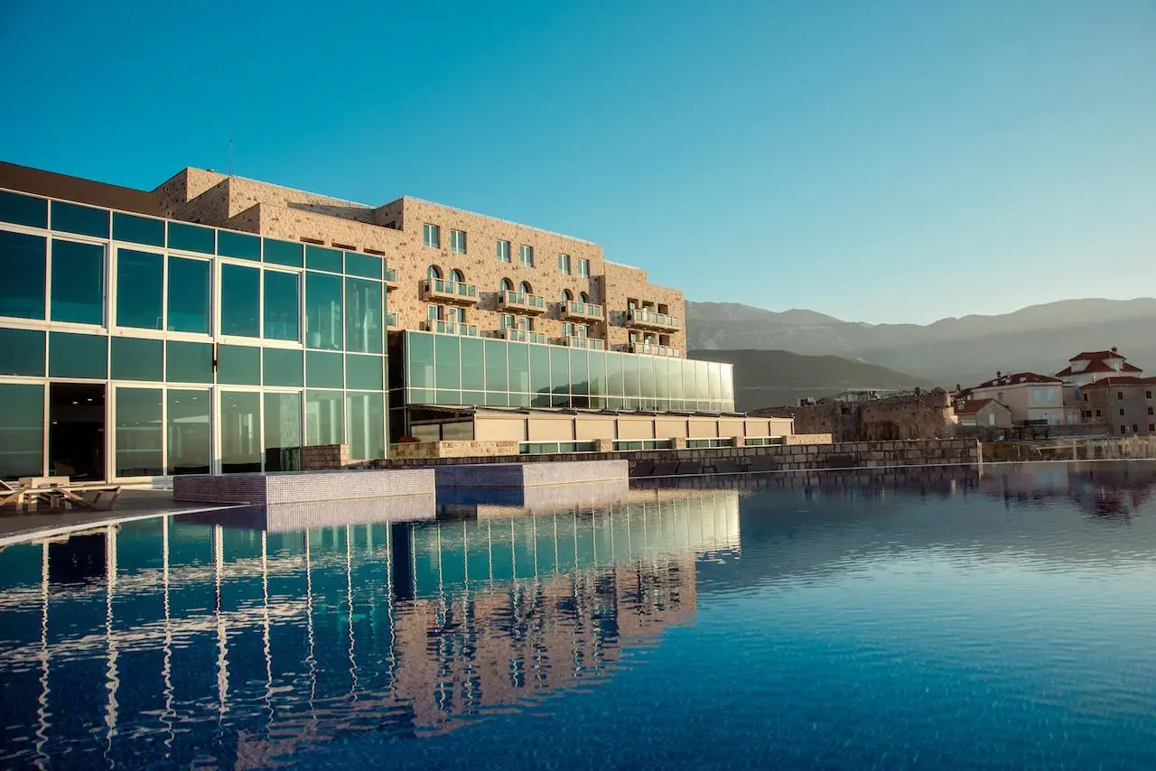 Avala 4*