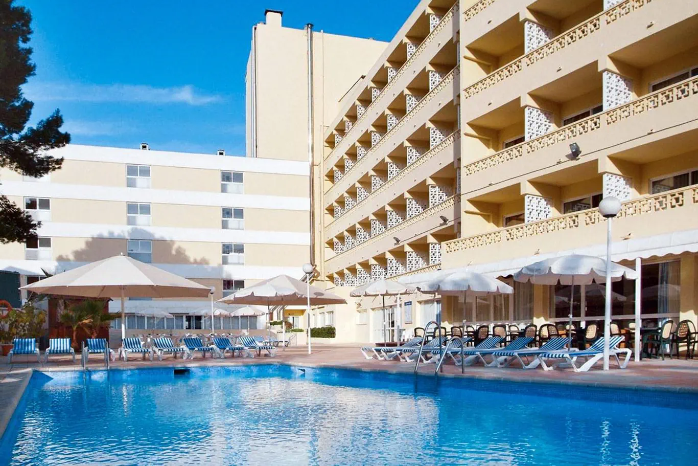 Bellevue Vistanova 3*