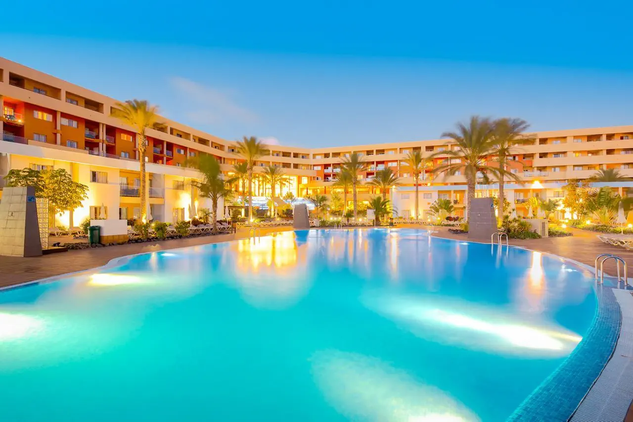 Iberostar Waves Gaviotas Park 4*