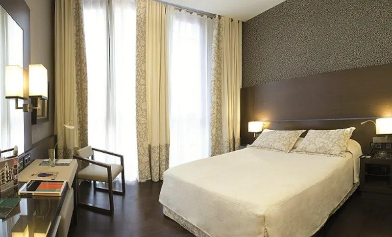 Barcelona Colonial 4*
