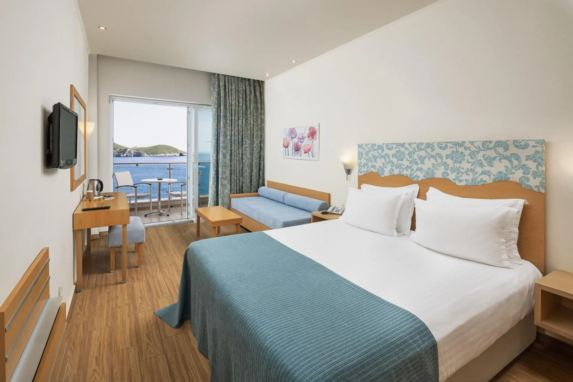 Akrotiri Beach 4*, фото 2