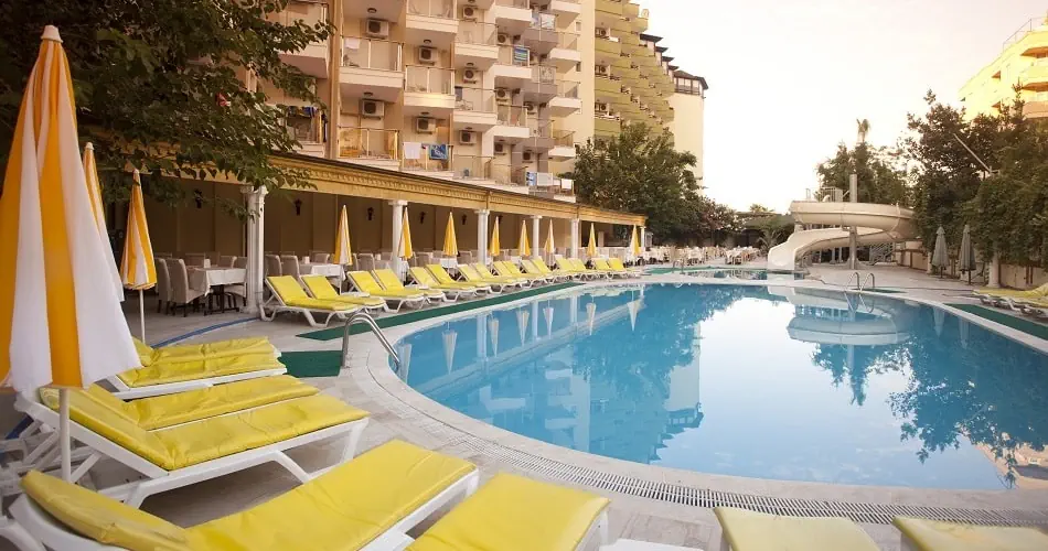 Monte Carlo 4*