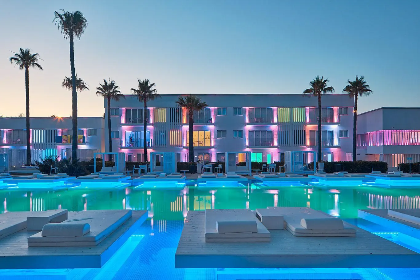 So White Club Resort 4*