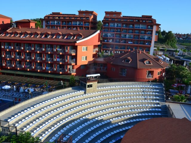 Club Side Coast Hotel photo 2