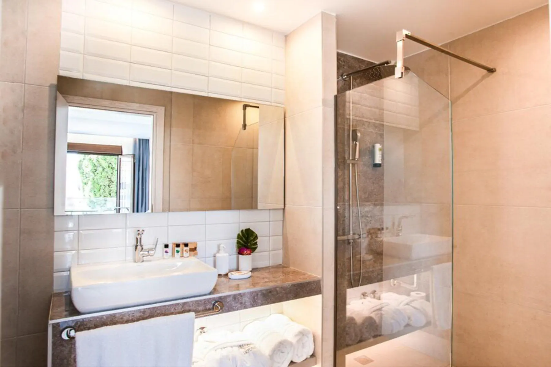 Acrotel Lily Ann Village 3*
