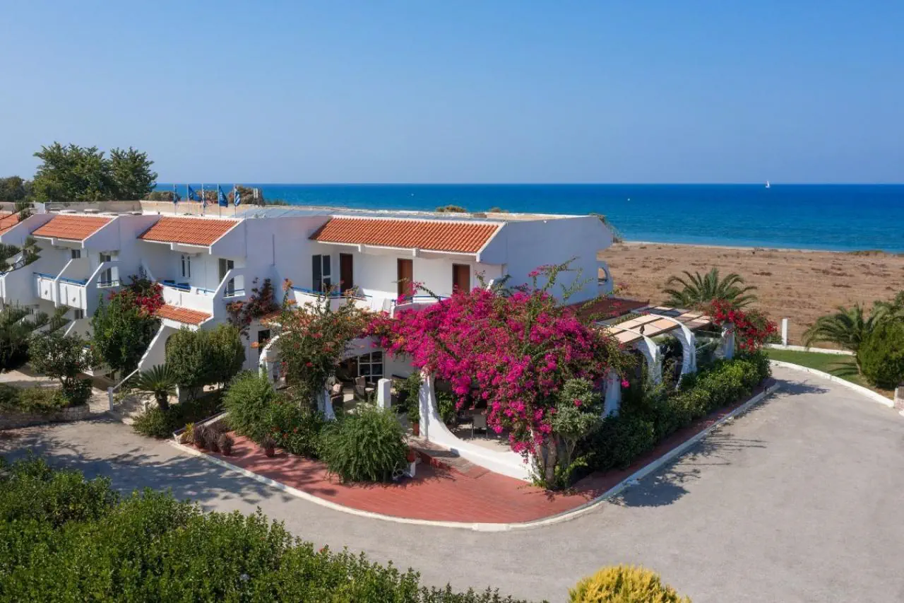Nirvana Beach 3*