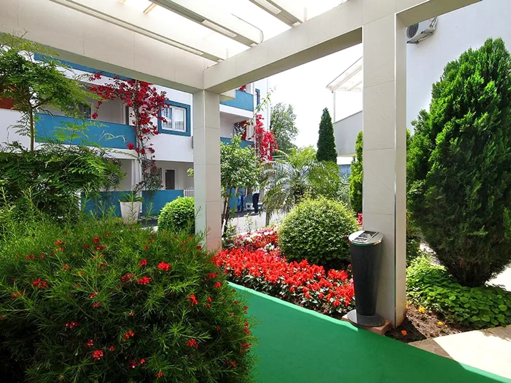 Bella Vista 4*