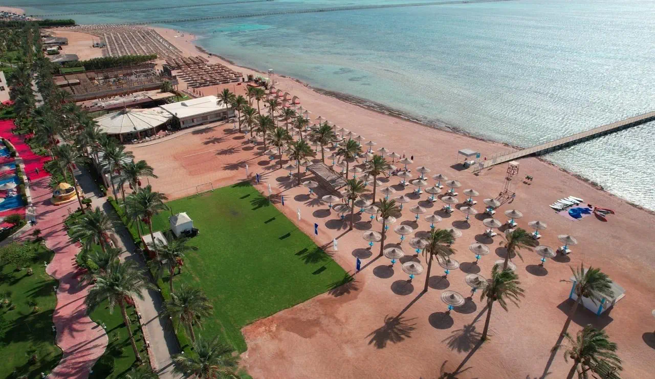 Sea Beach Edge by Rotana 4*, фото 3