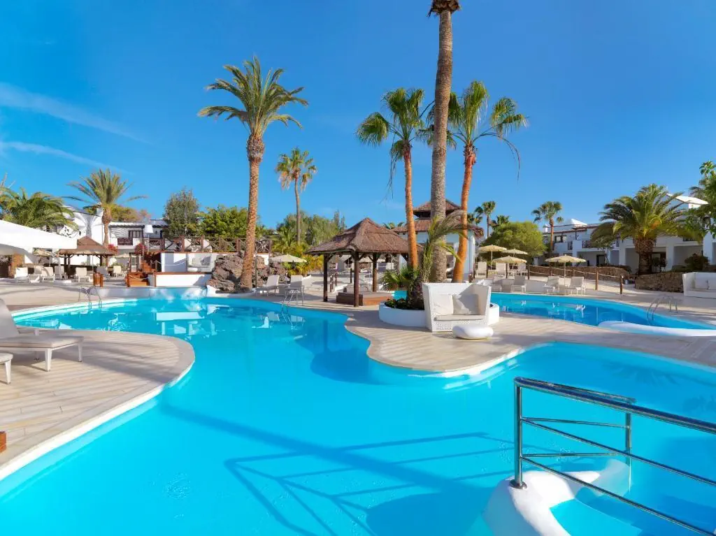 H10 White Suites 4*