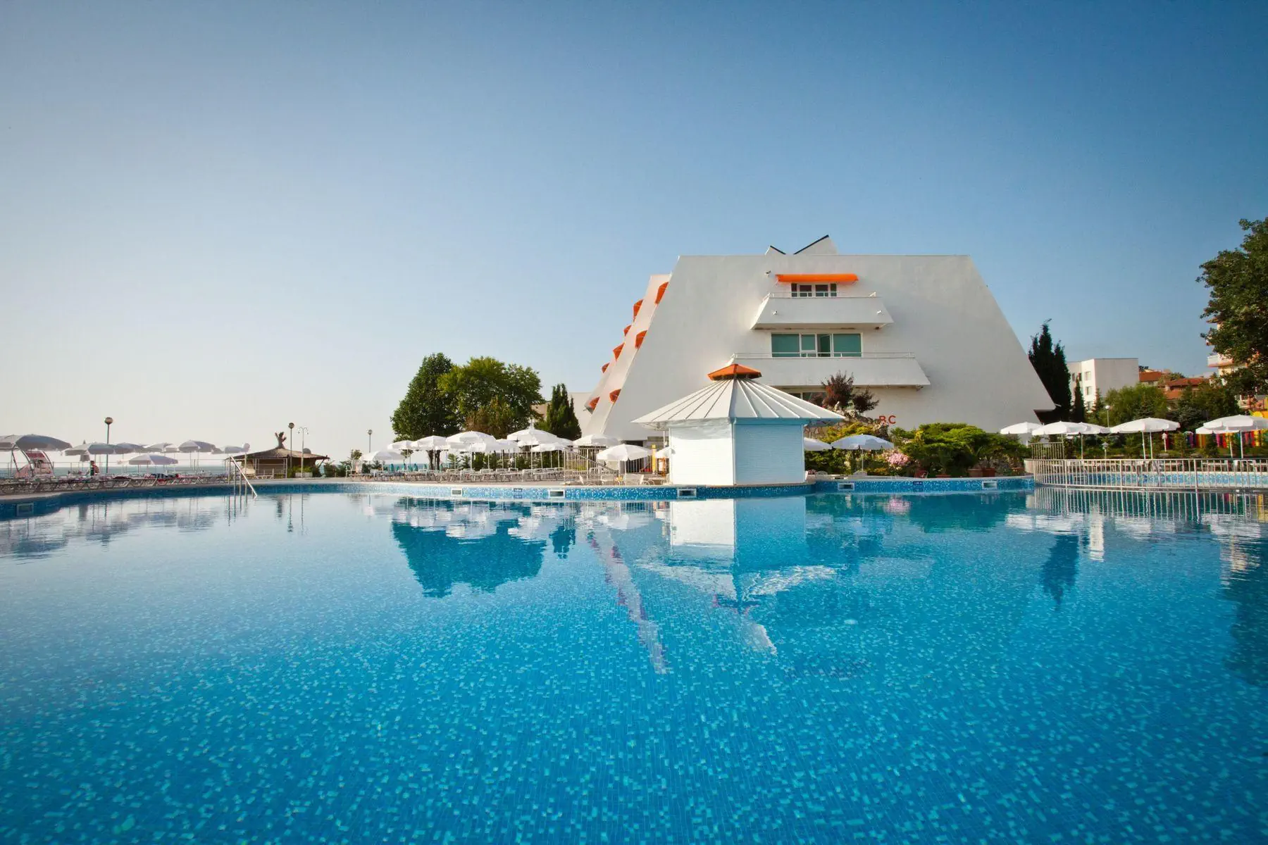 AluaSun Helios Beach 3*