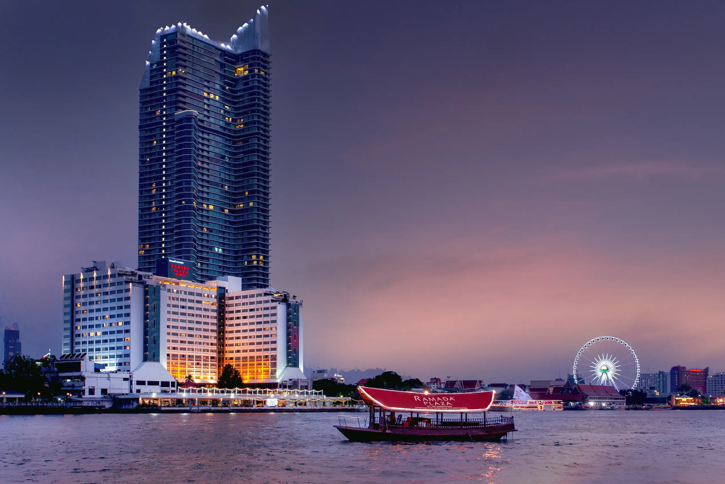 Ramada Plaza Menam Riverside 4*, фото 1