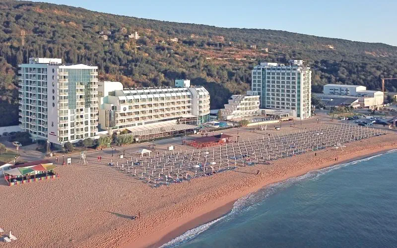 Berlin Golden Beach 4*