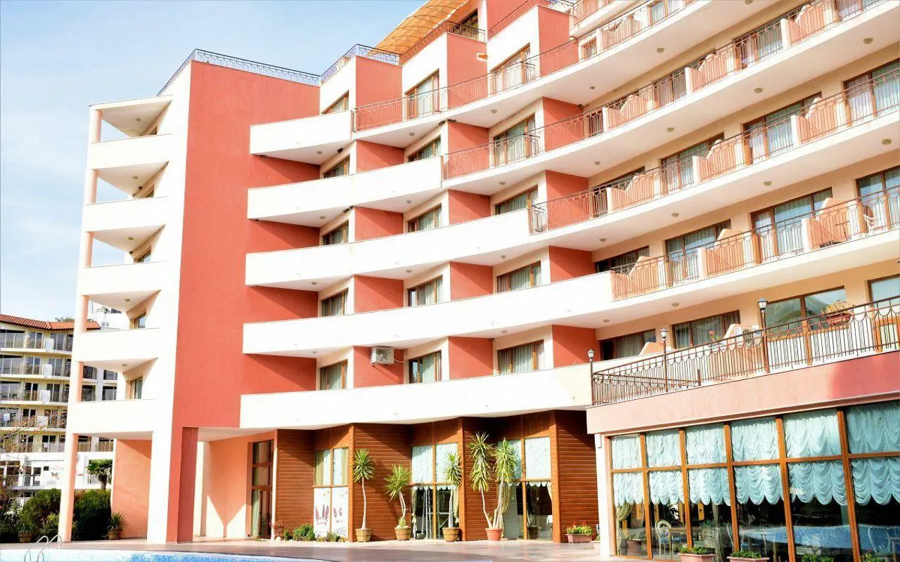 Allegra 4*