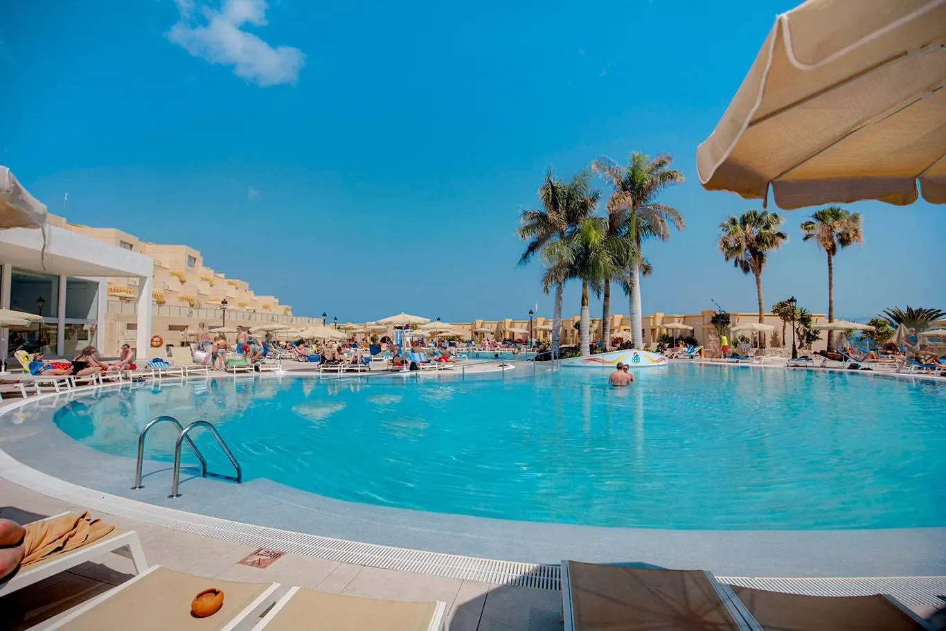 SBH Monica Beach Resort 4*