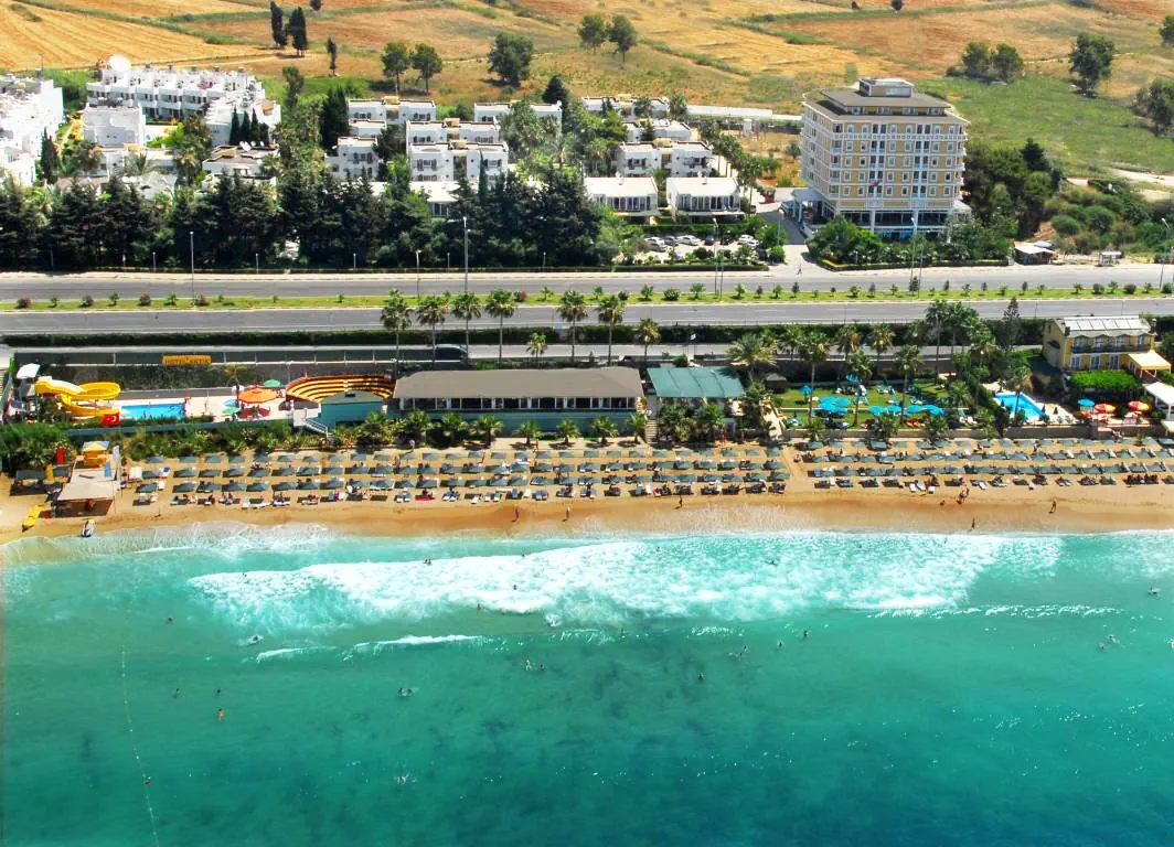 Antik Garden 4*