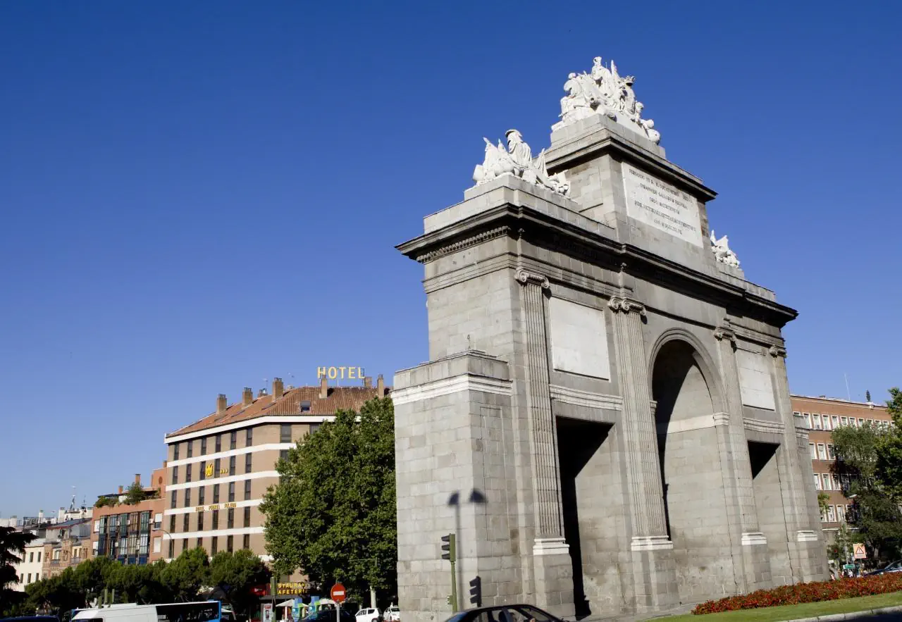 Puerta De Toledo 3*