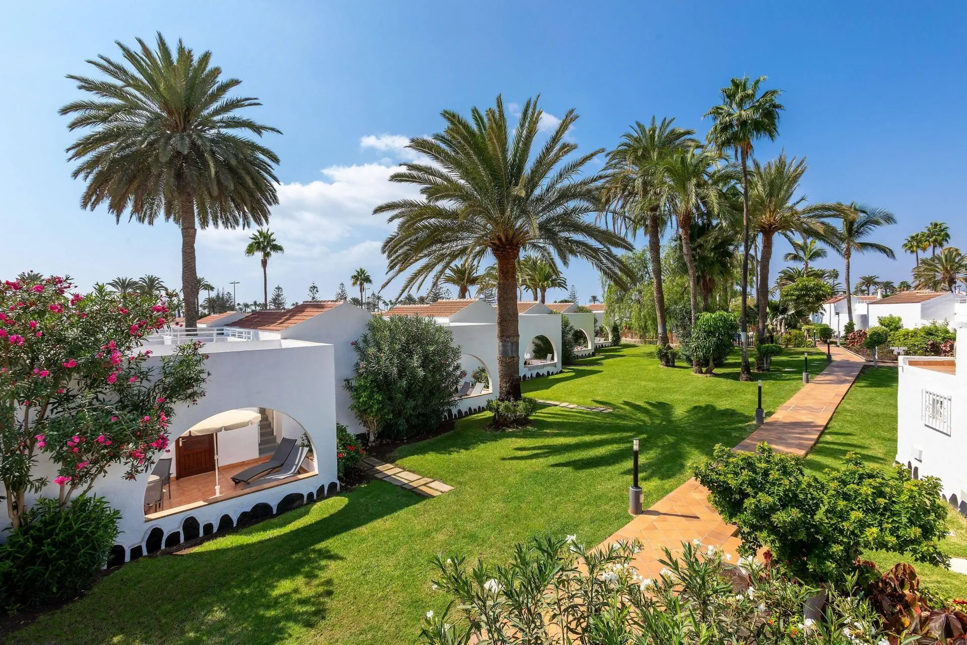 Sol Barbacan 4*