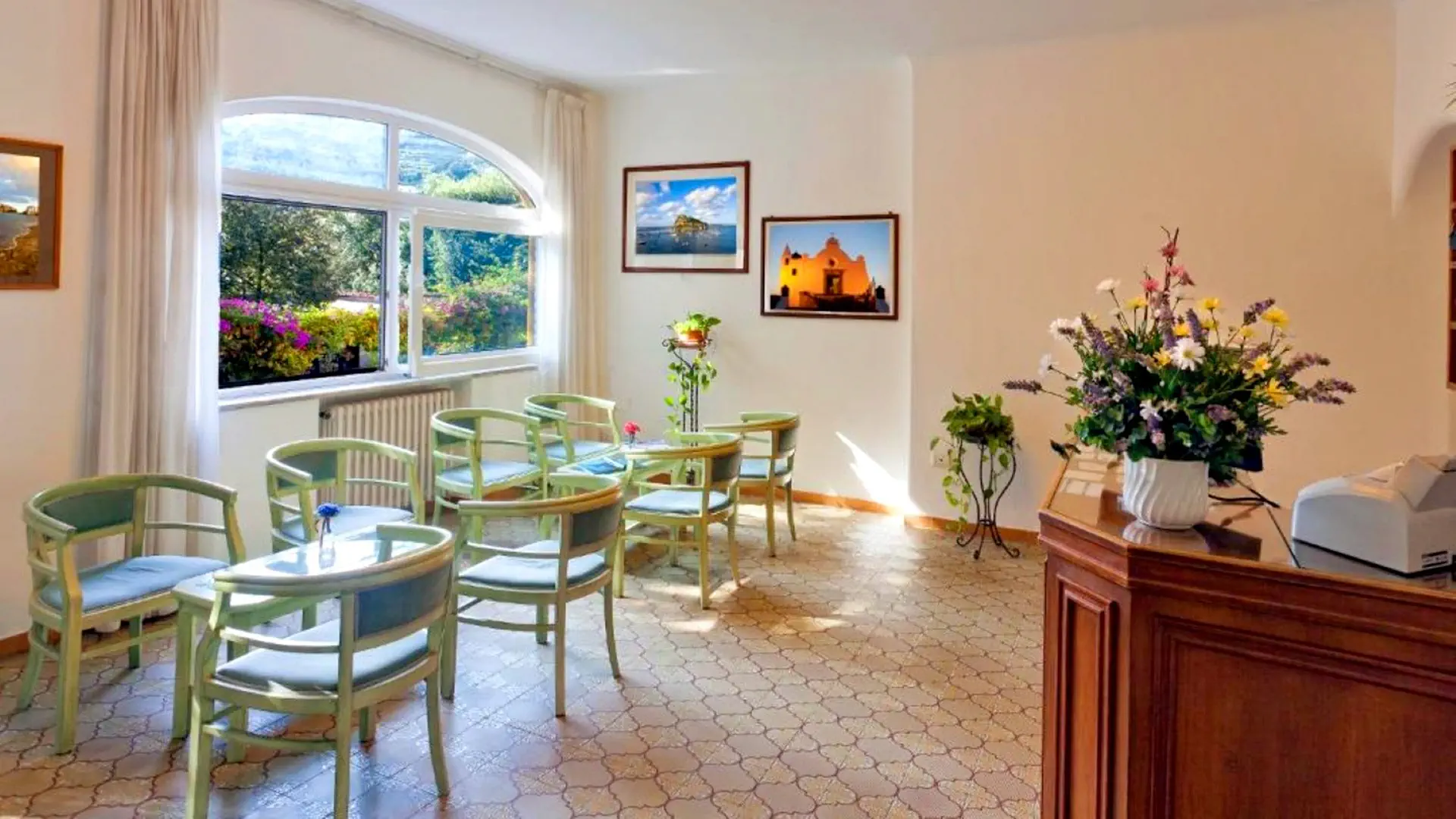 Villa Cleopatra 3*
