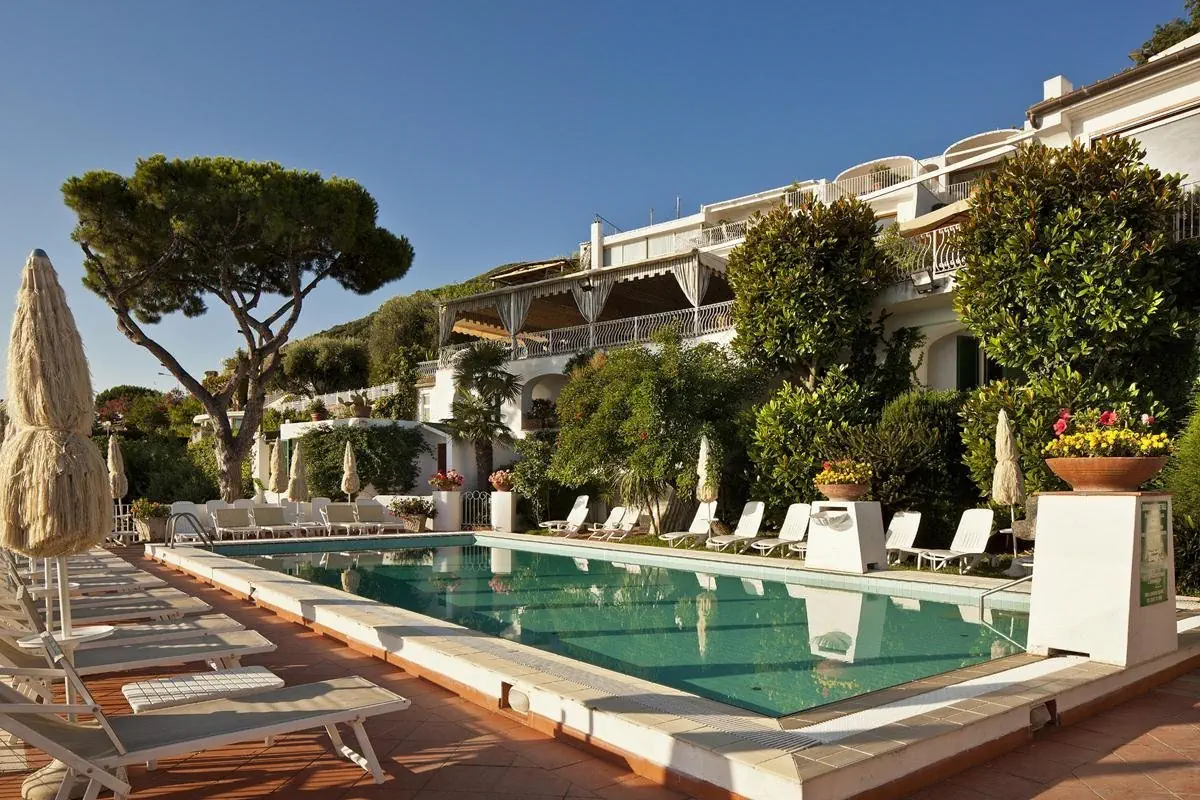 Le Querce 4*