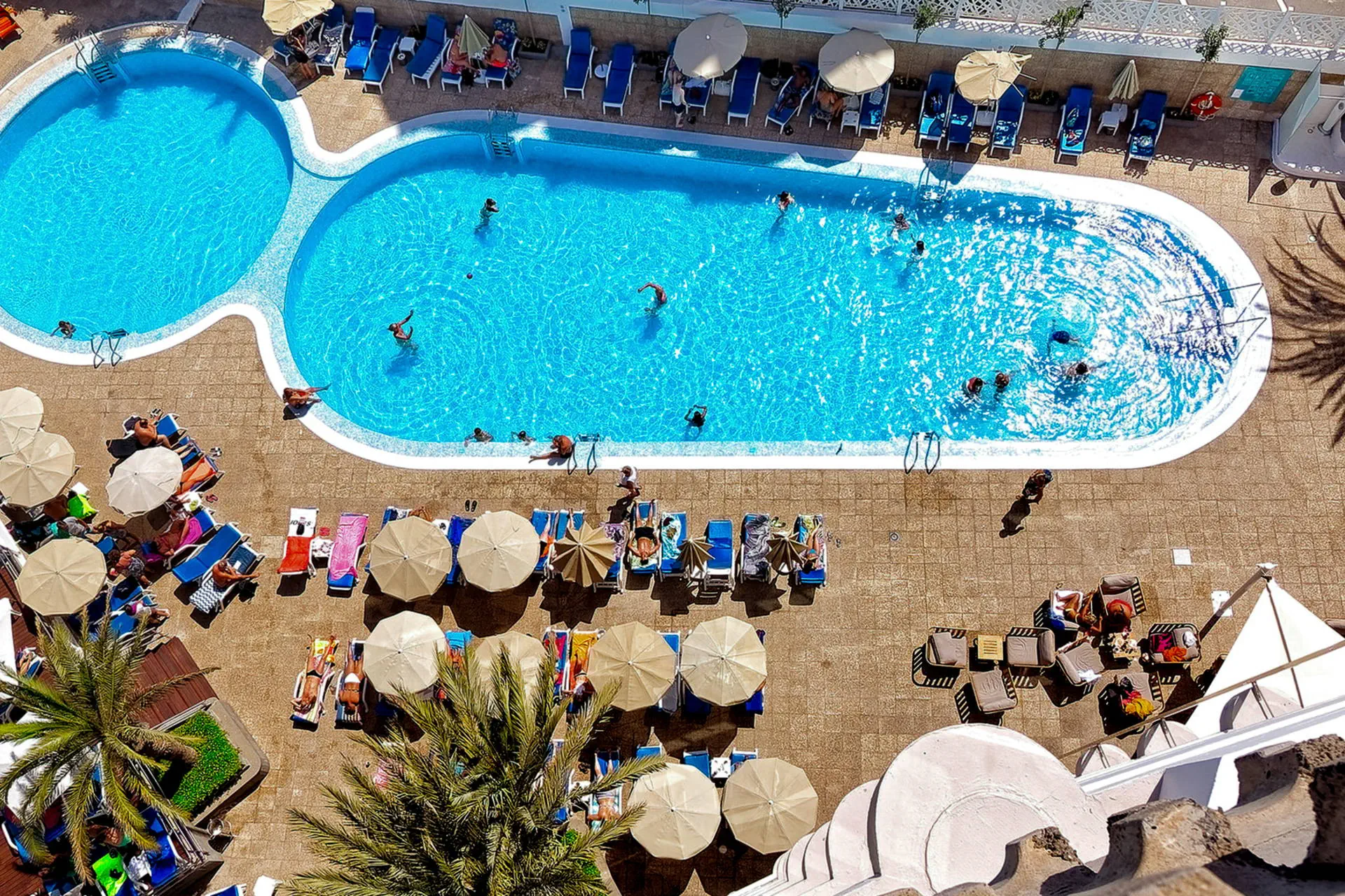 Bull Escorial & Spa 3*