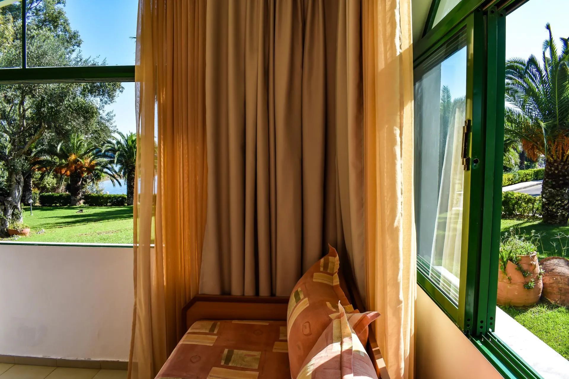 Govino Bay 3*