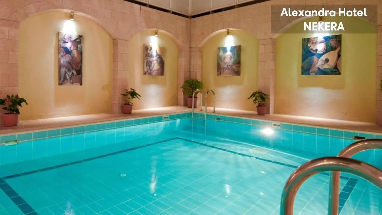 Alexandra 4*
