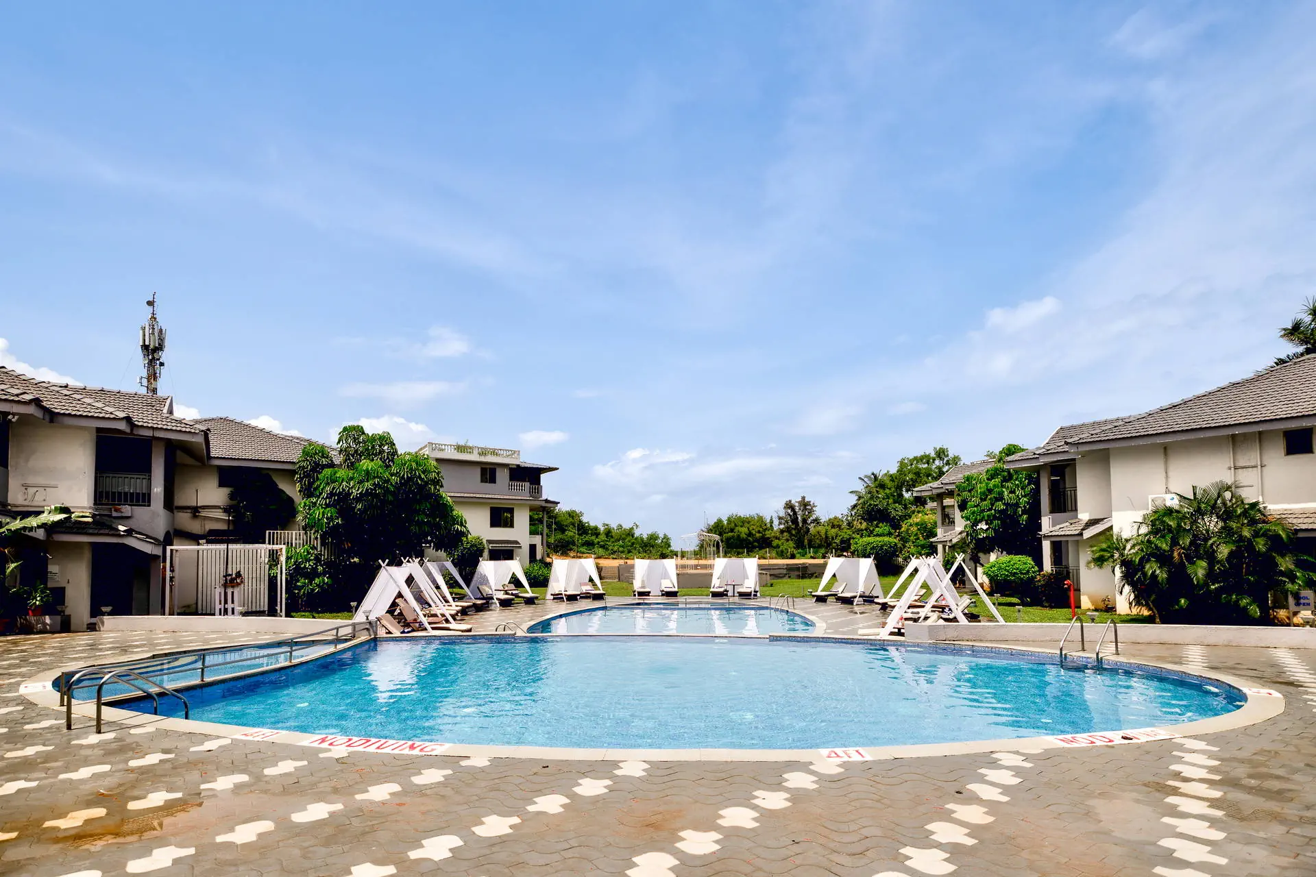 Baywatch Resort, фото 4