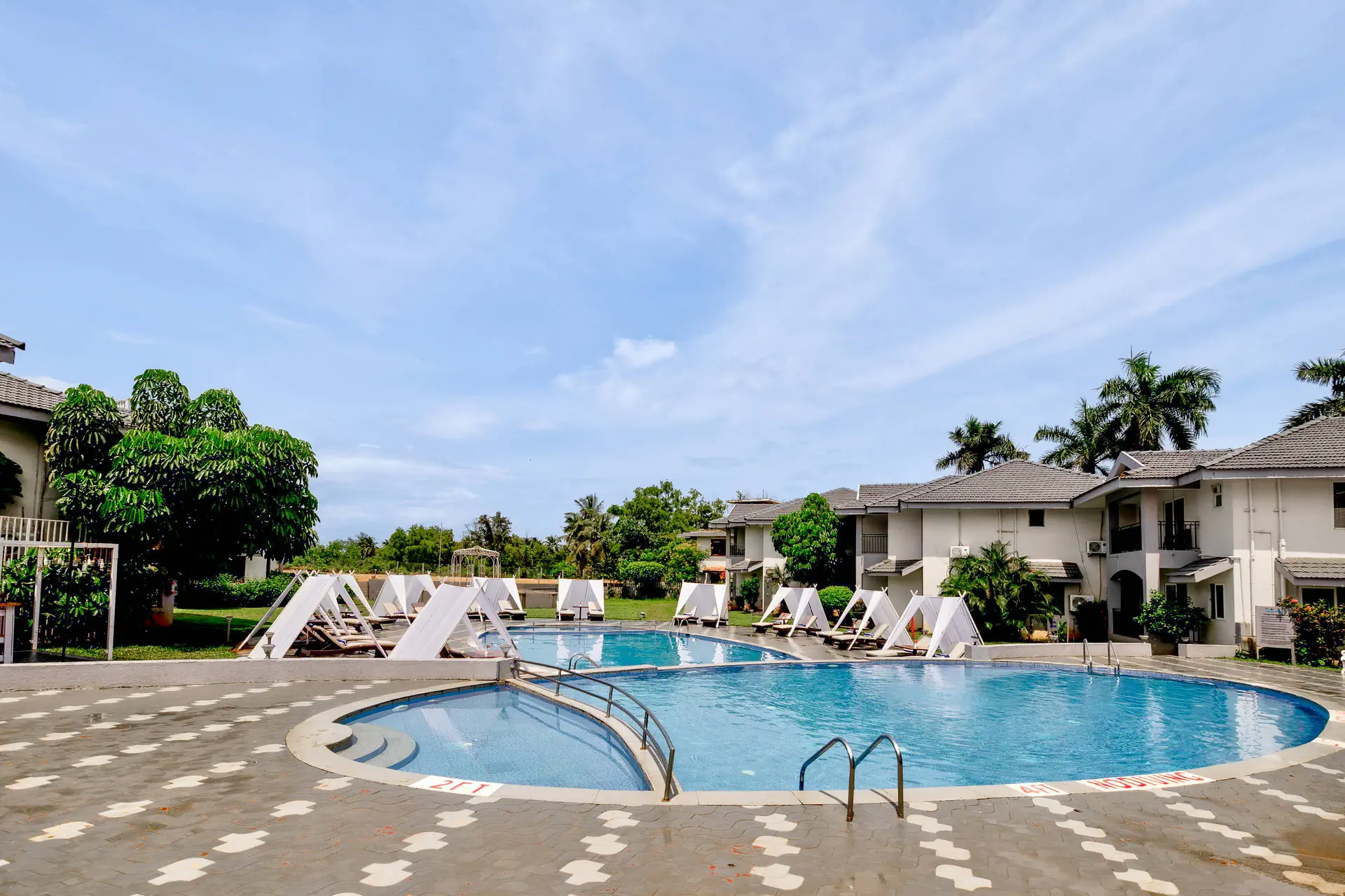 Baywatch Resort, фото 2