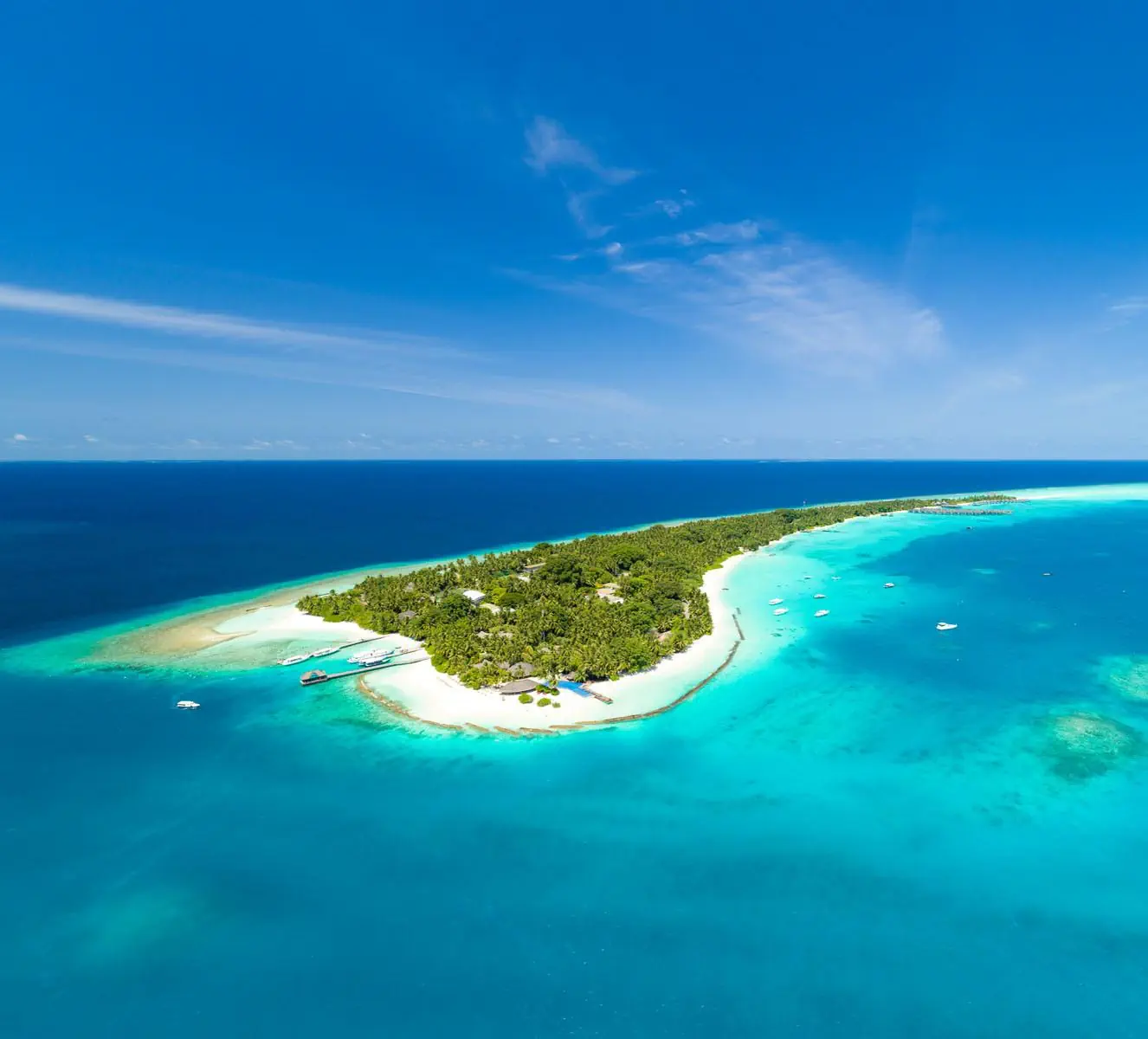 Kuramathi Island Resort: Village, Cottage and Blue Lagoon 4*