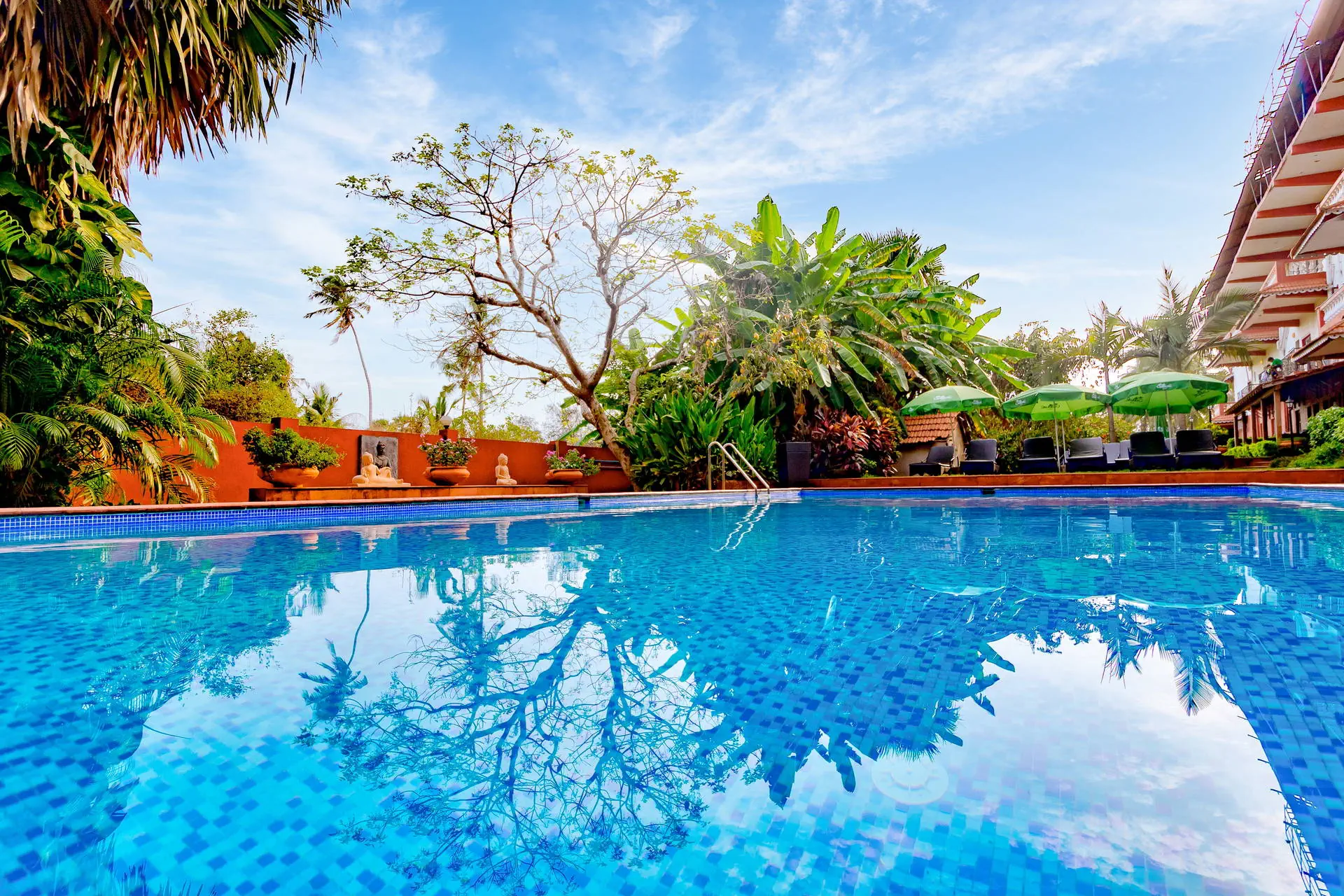 Chalston Beach Resort 3*