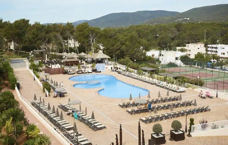 Invisa Club Cala Blanca 4*