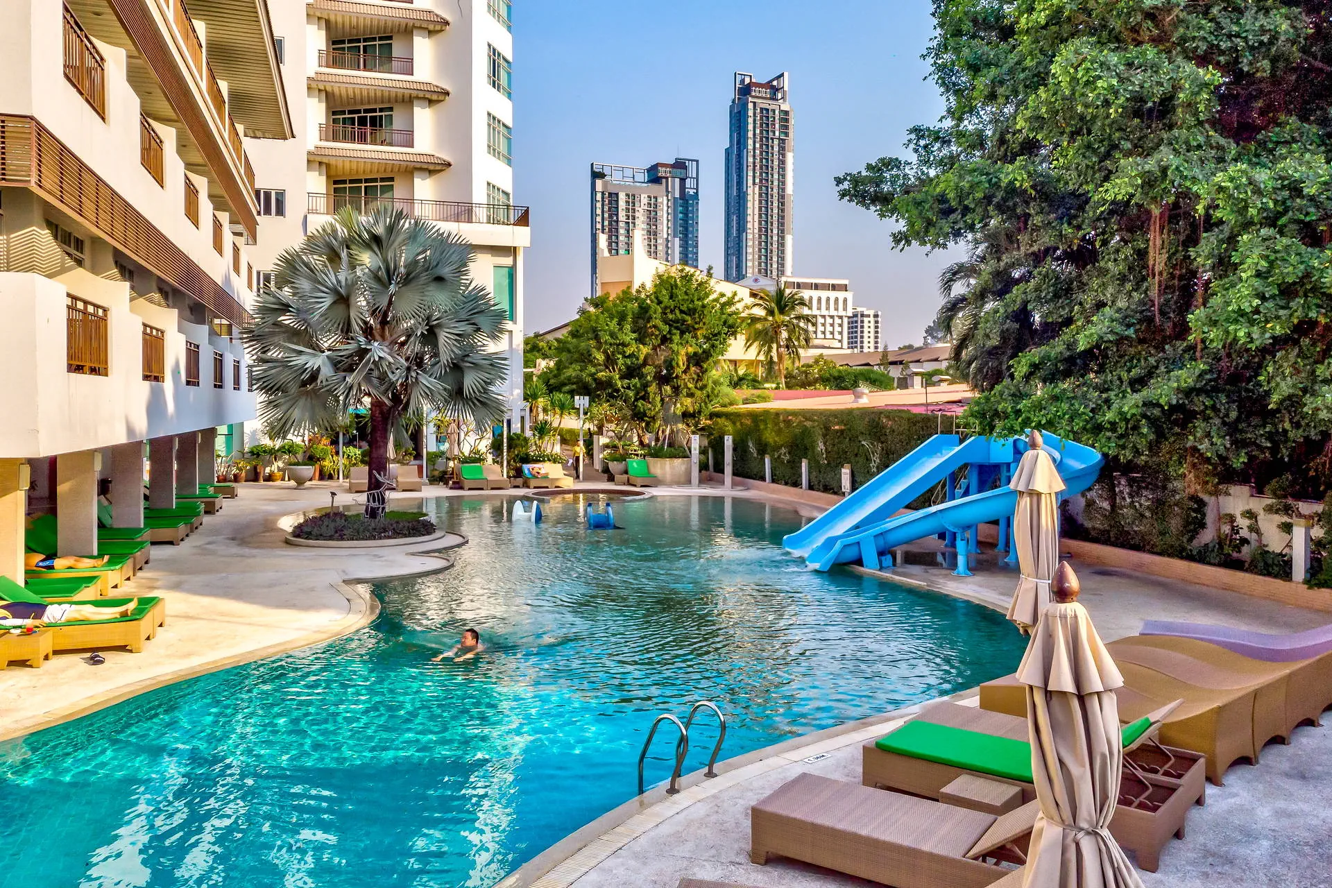 Pattaya Discovery Beach 4*