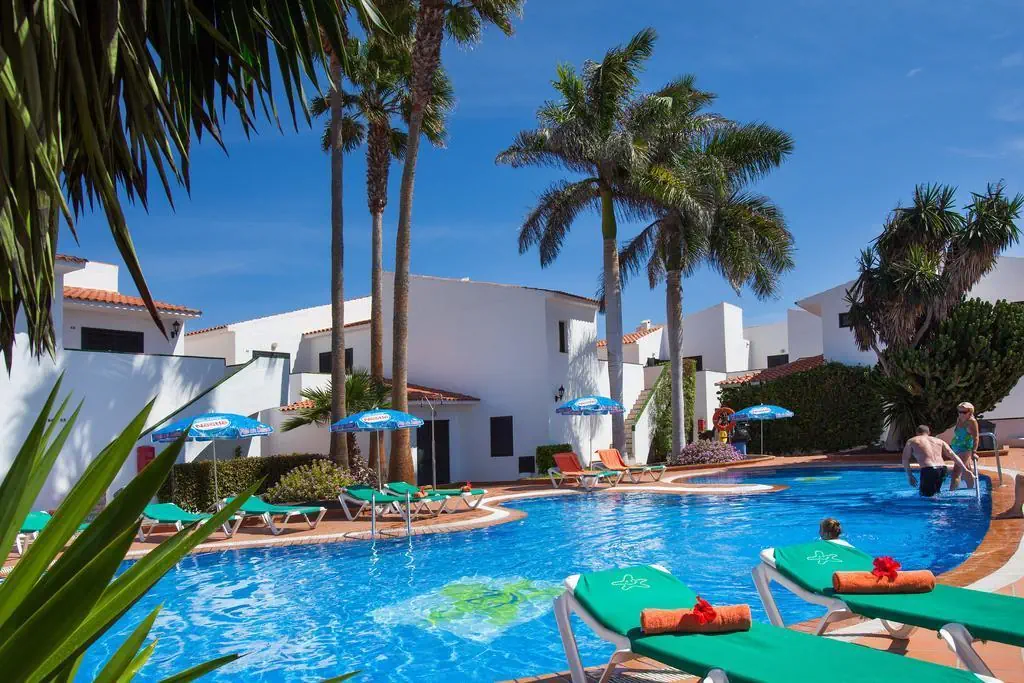 Puerto Castillo 2*