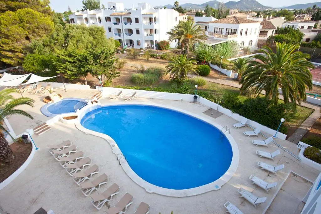 BJ Apartamentos Europa 3*