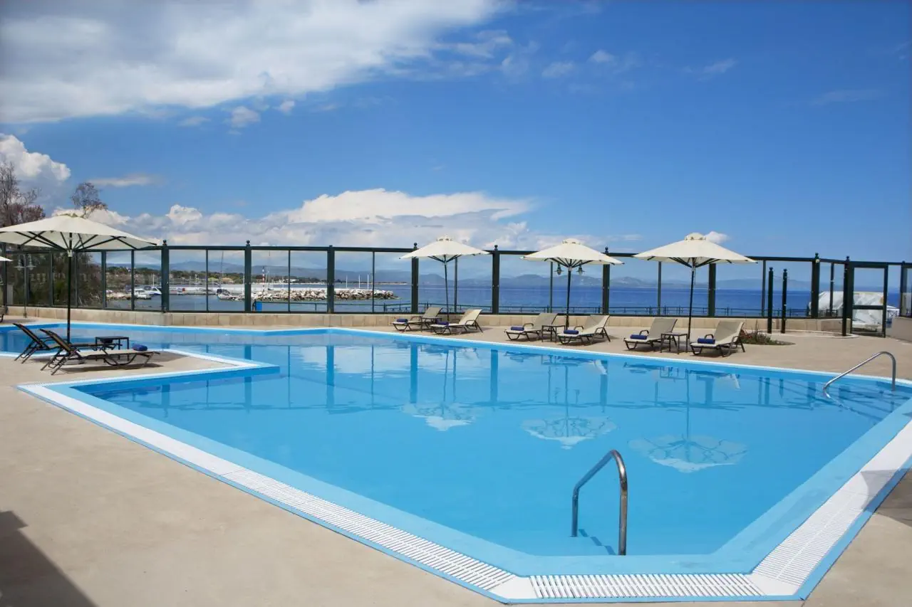 Ramada Athens Attica Riviera 4*