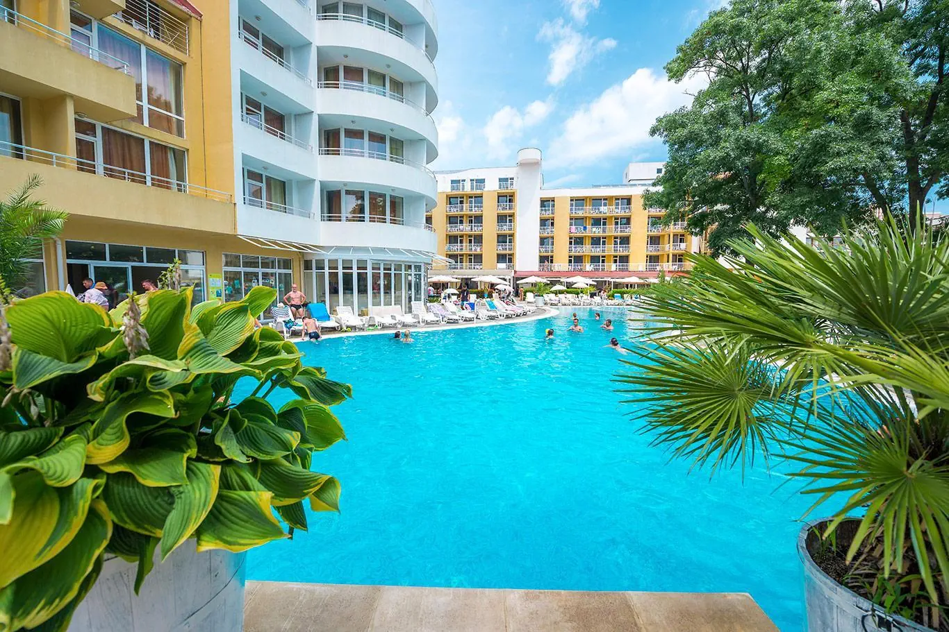 Sun Palace 4*