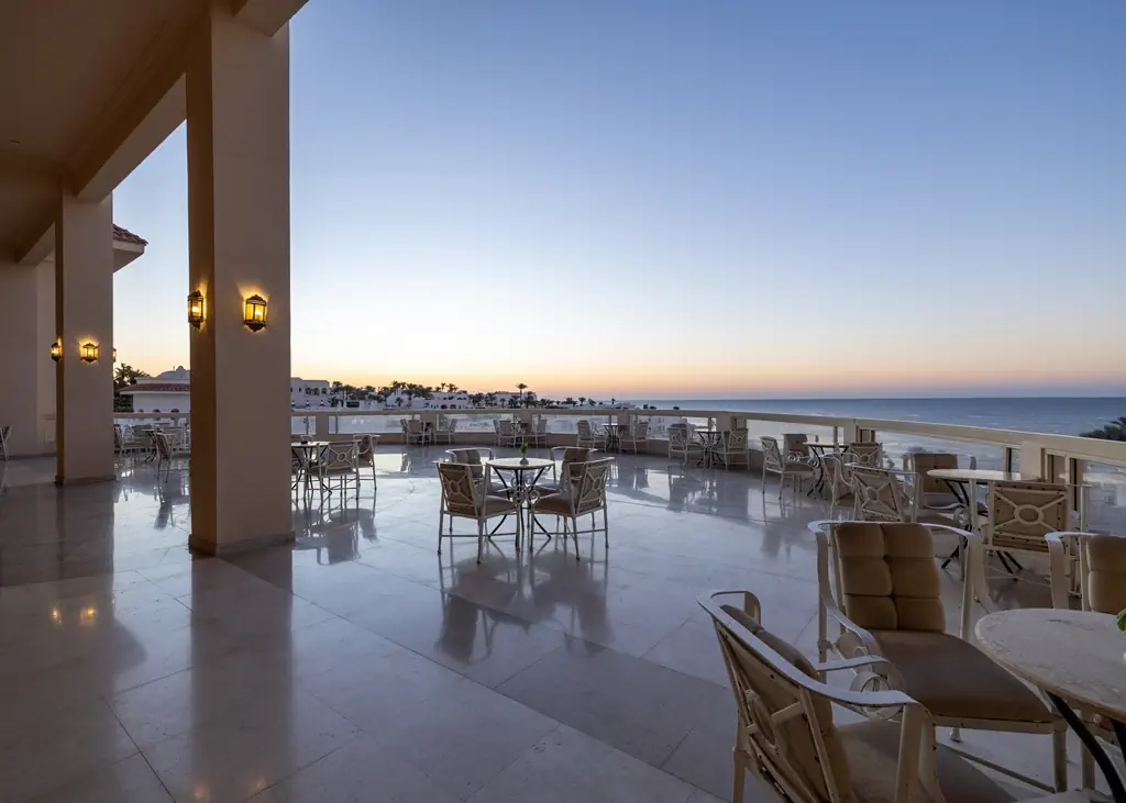 Continental Plaza Beach Resort 4*, фото 11