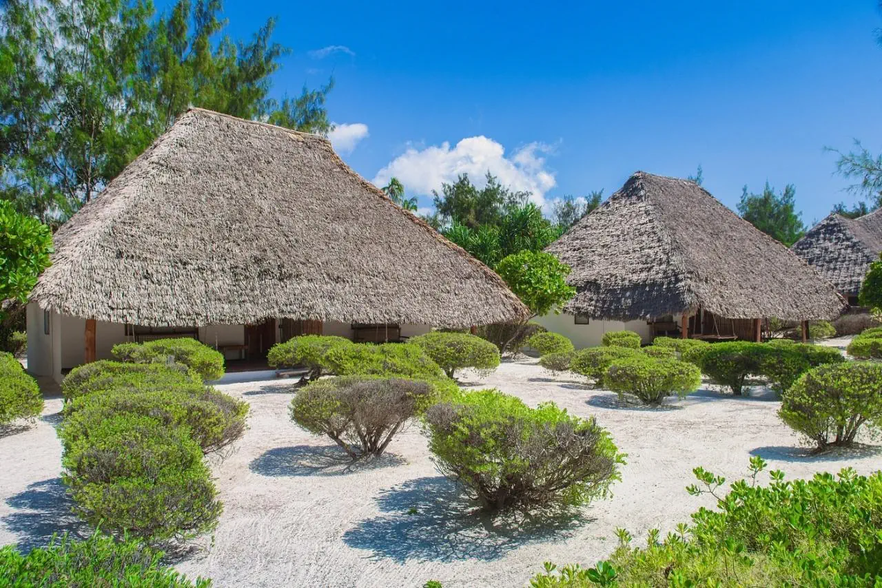 Hakuna Majiwe Beach Lodge 3*